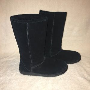 Black Boots - Mid-Calf